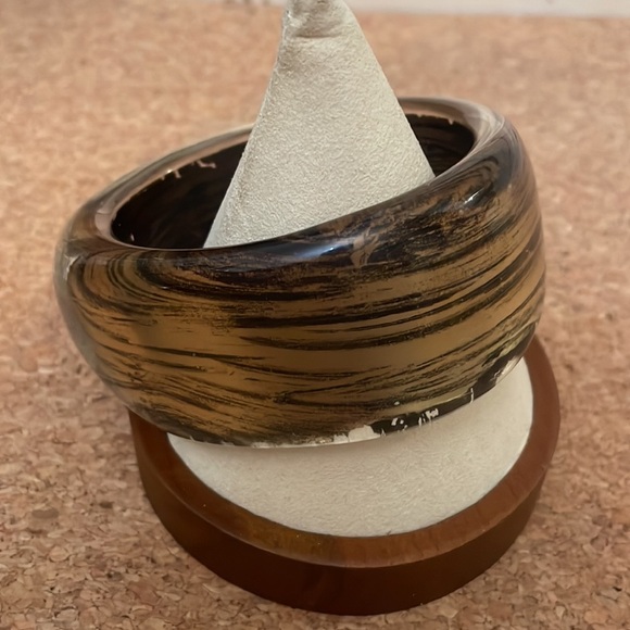 Chunky Asymmetric Clear Lucite Gold Brown Bangle Bracelet Vintage Retro Jewelry - Picture 2 of 7